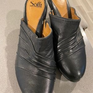 Sofft Black leather mules